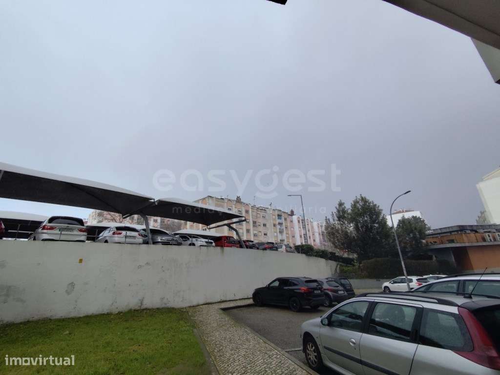 Apartamento T3, com suite 3 varandas e arrecadação-10