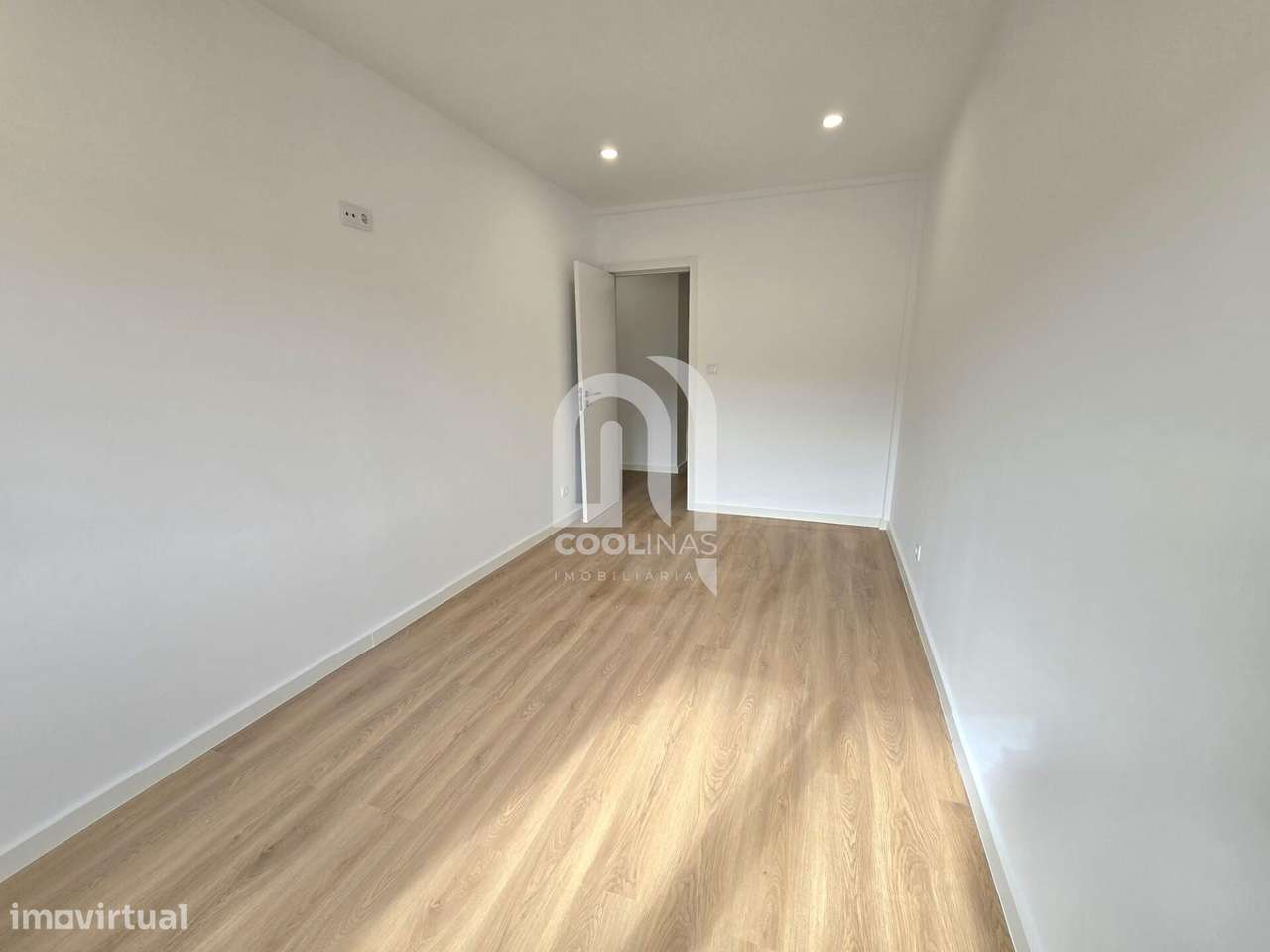 Apartamento T3 Renovado, com logradouro, Cruz de Pau-15