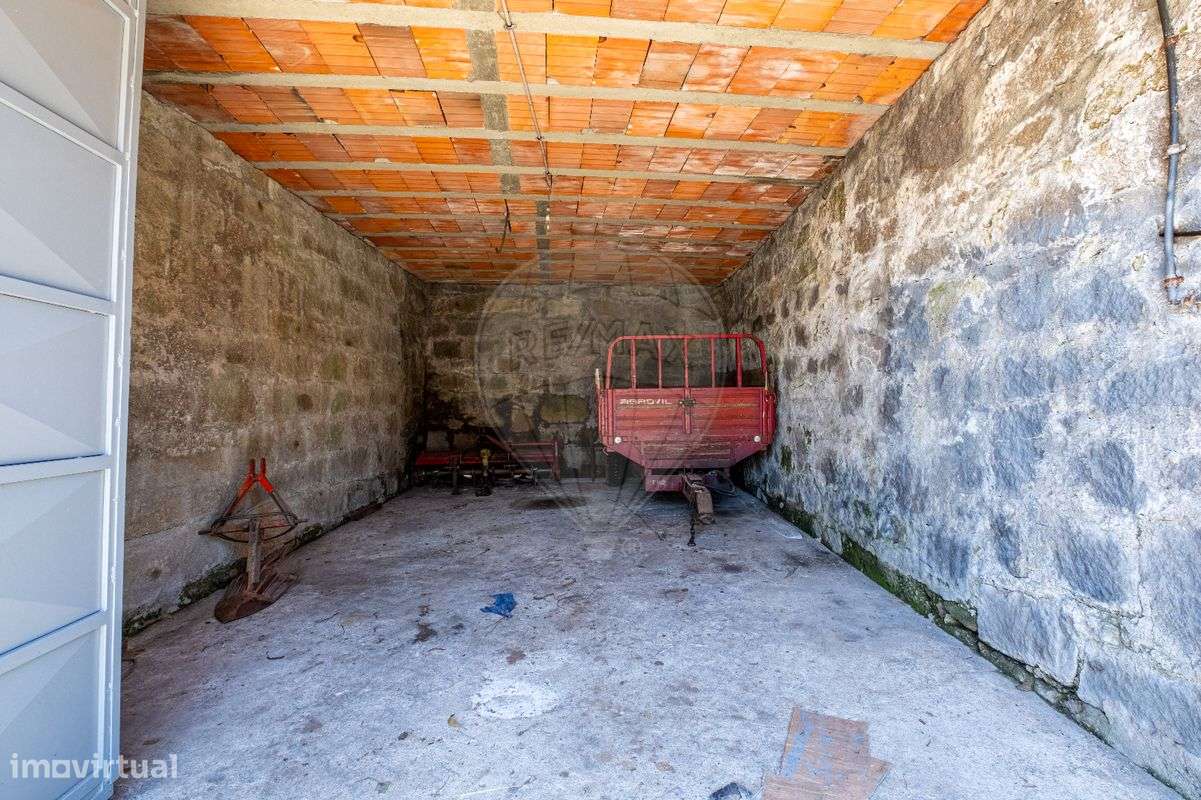 Moradia T4 para venda-45