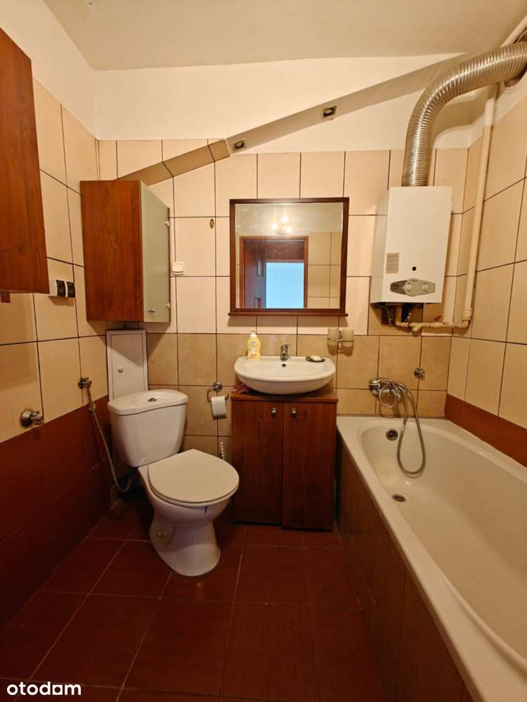 Przestronne i ustawne, widna kuchnia, balkon, do zamieszkania-11