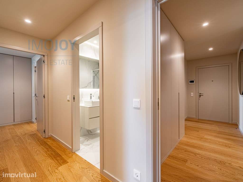 Apartamento T4 Novo com Varanda em Vila Nova de Gaia-22