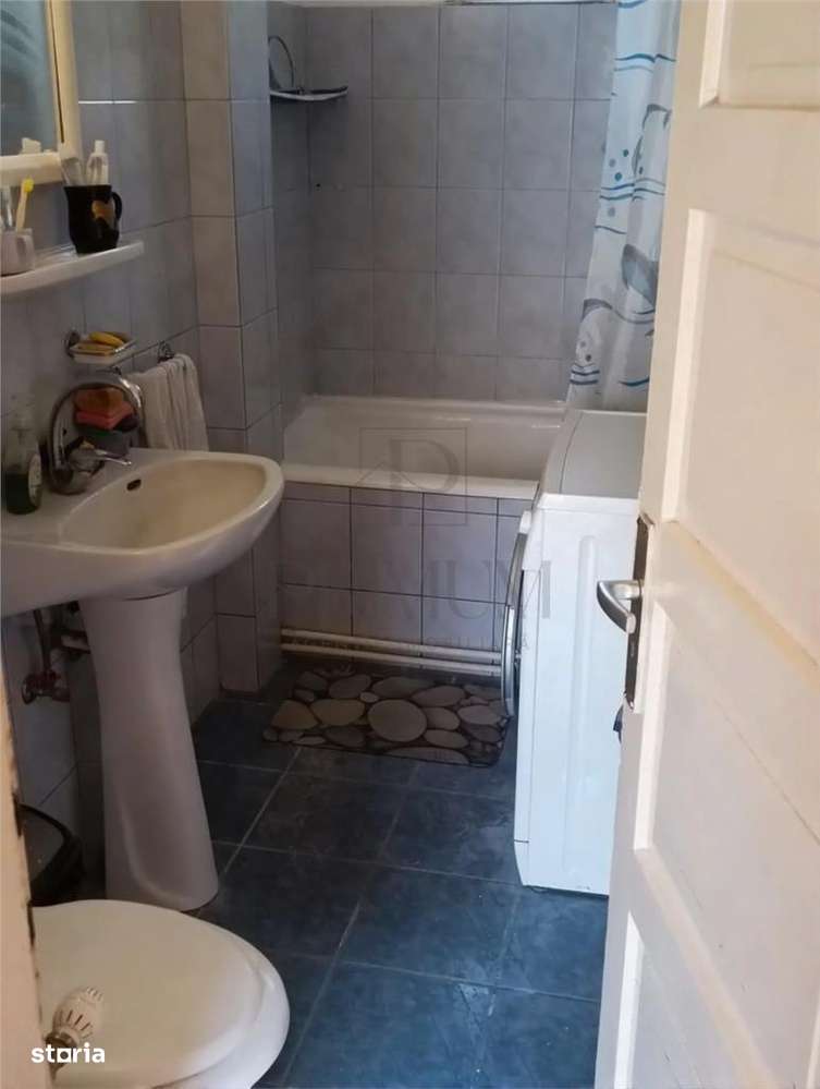 IOSEFIN- 2 camere, etaj 1, centrala proprie, loc de parcare - Imagine principală: 4/4