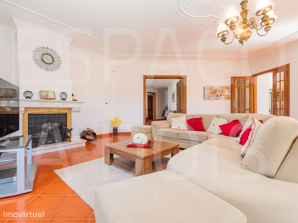 DESLUMBRANTE! INDEPENDENTE (isolada). Excelente qualidade de constr...-17