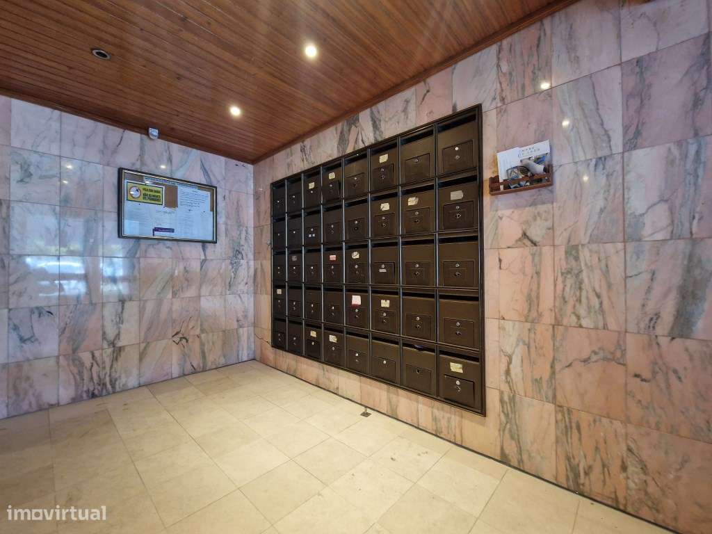 Espaçoso apartamento T2, localizado em São Marcos, Cacém.-21