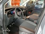 Ford Tourneo Connect - 11