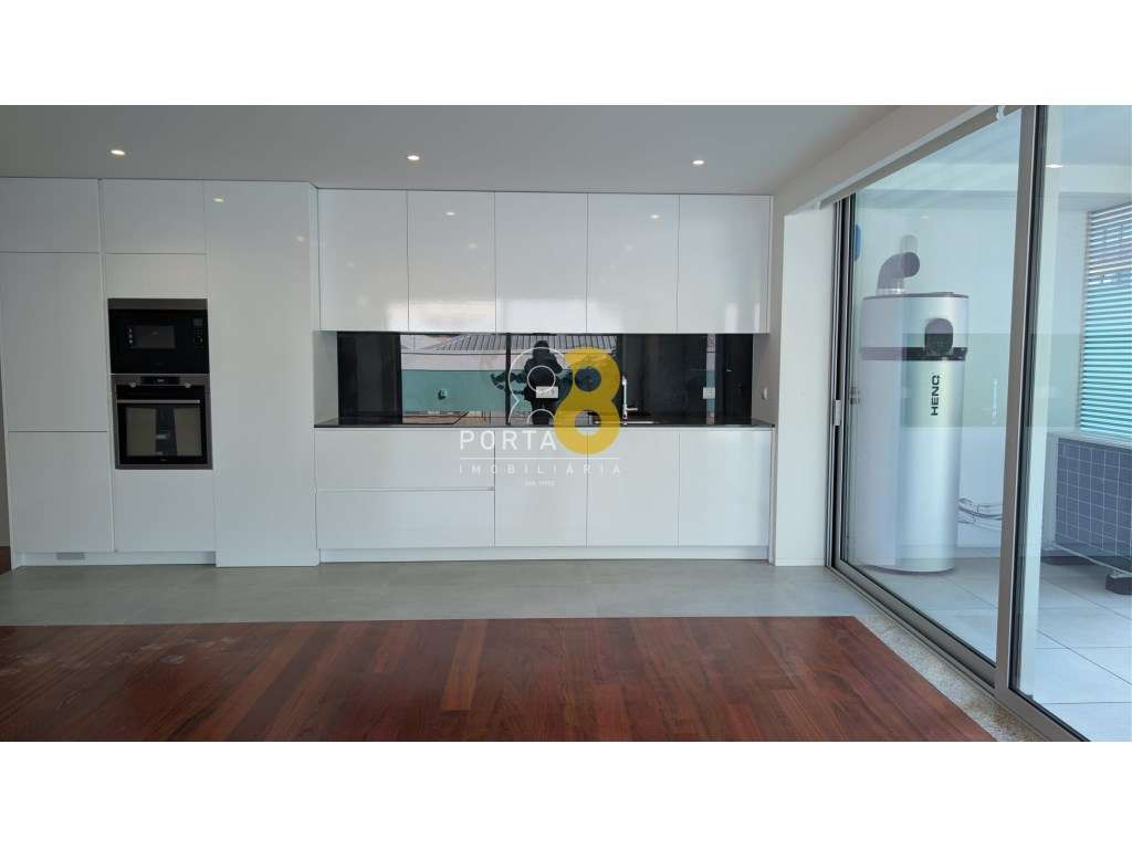 Apartamento T3 com terraço Matosinhos Sul junto ao mar-15