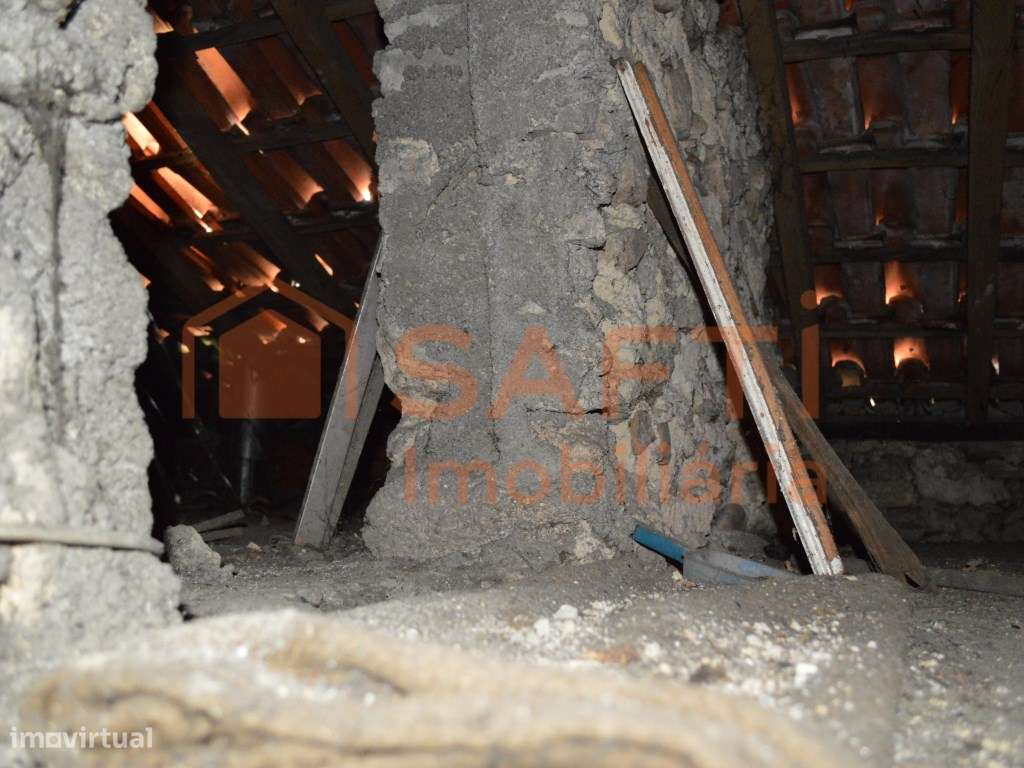 Moradia Térrea T3 , em Lapa do Lobo-26