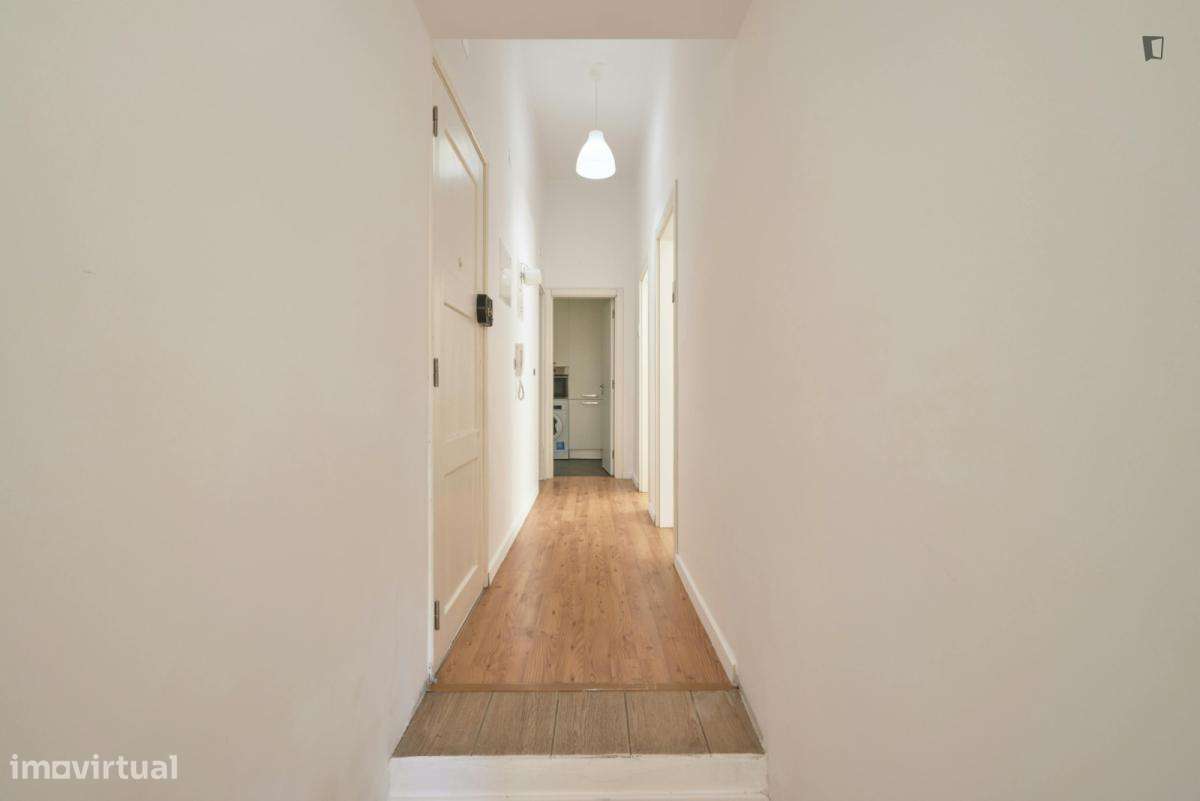 Quarto - localizado em Penha de França Lisbon - Grande imagem: 2/10