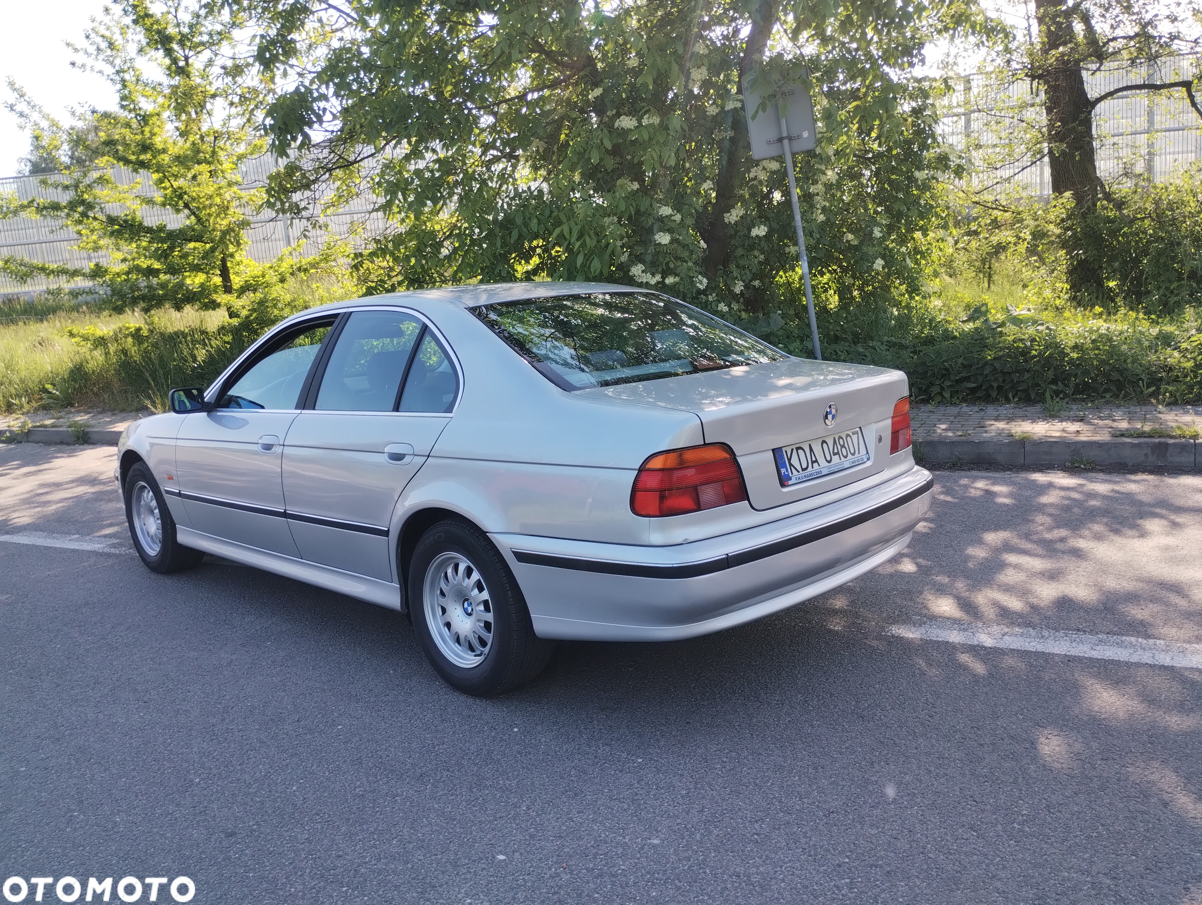 BMW Seria 5 520i - 6