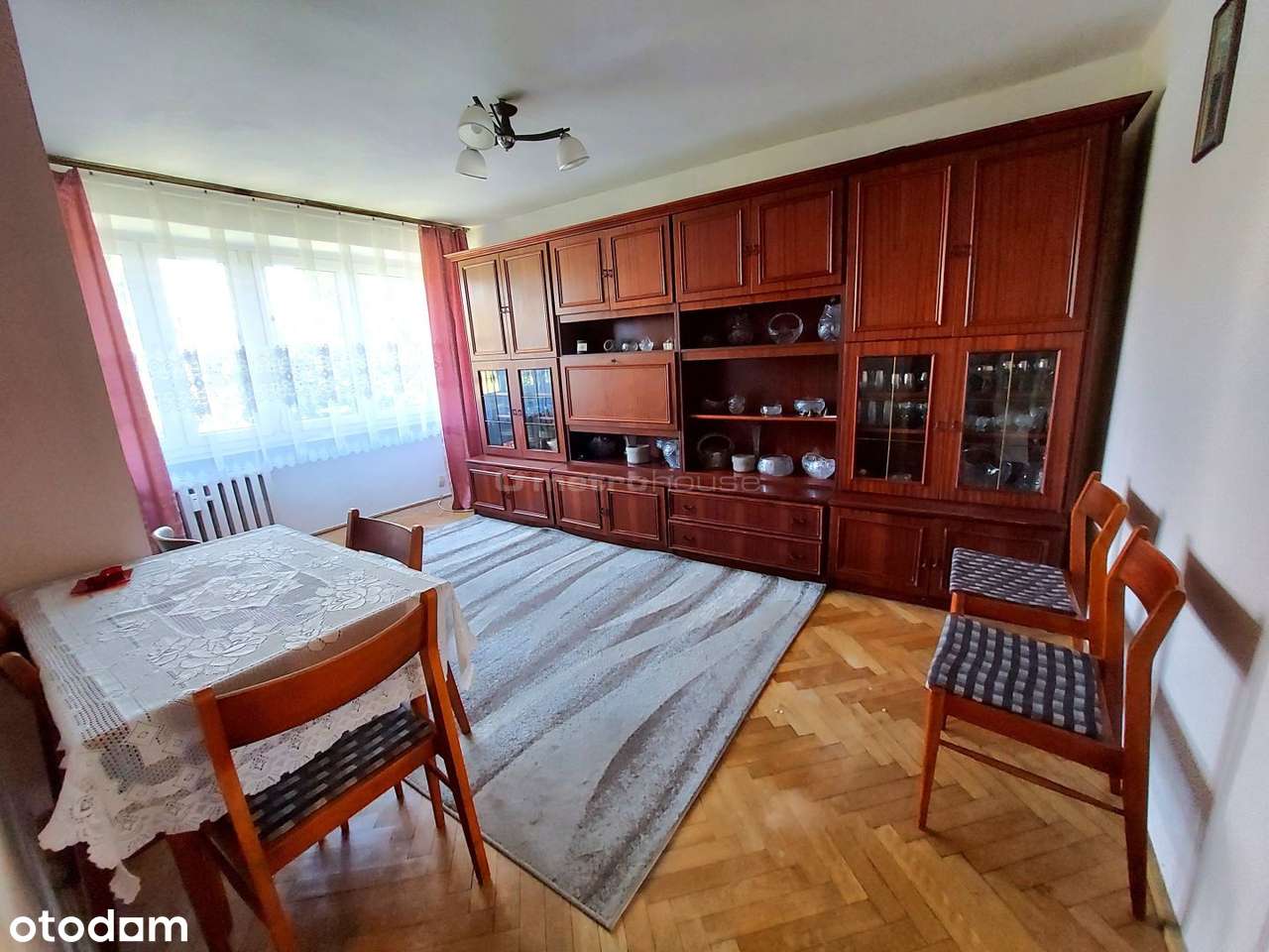 Czteropokojowe mieszkanie w świetnej lokalizacji - Pełny obrazek: 3/12