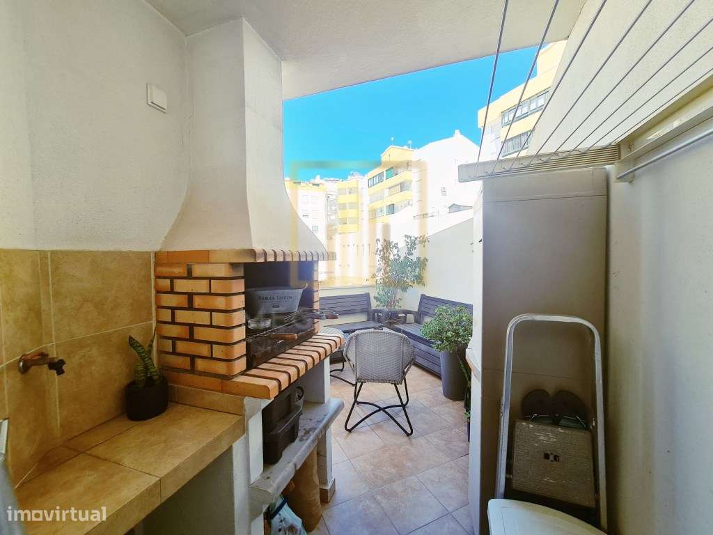 Apartamento T3 com Terraço e 3 WC, em Lagoa. - Grande imagem: 4/58