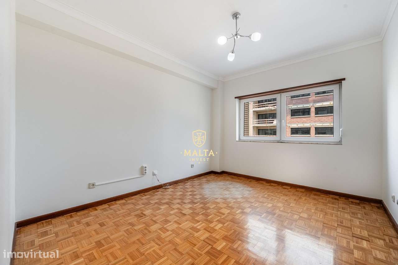 T3 com Garagem em Zona Privilegiada de Maximinos – Braga-17