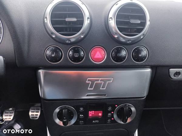 Audi TT Roadster 1.8T - 7