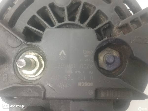 Alternador Usado RENAULT GRAND SCENIC II 1.5 dCi | 04.04 -  REF. 8200 390 667 BO... - 3