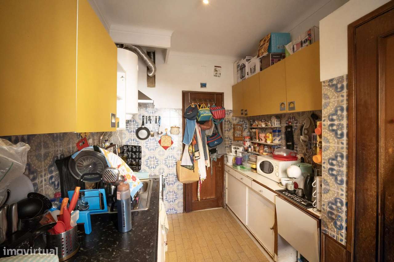 Excelente T3 com imenso potencial - Grande imagem: 4/24