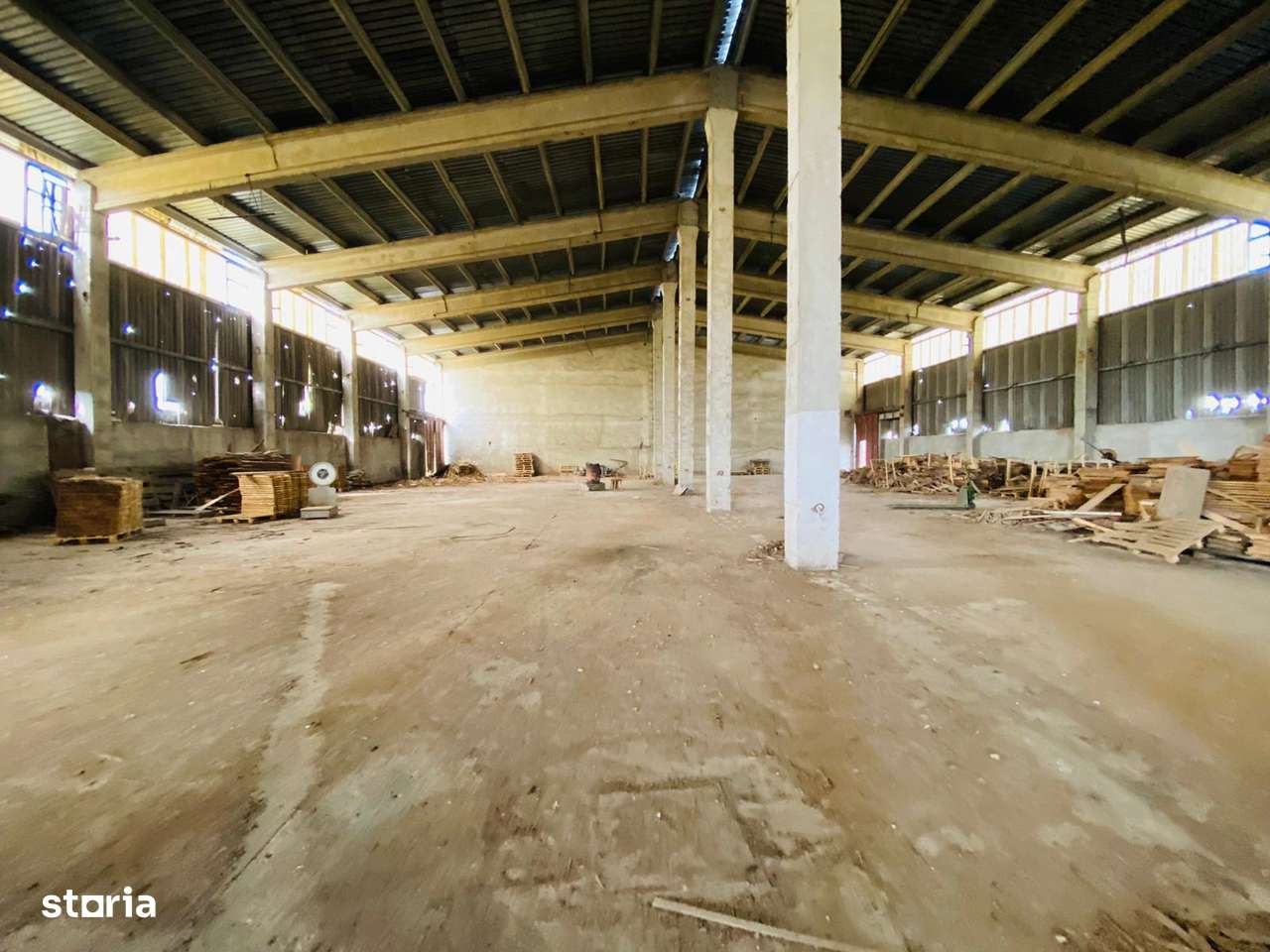 Hala 2500mp+, teren 7500mp+, Harlau - Imagine principală: 2/9
