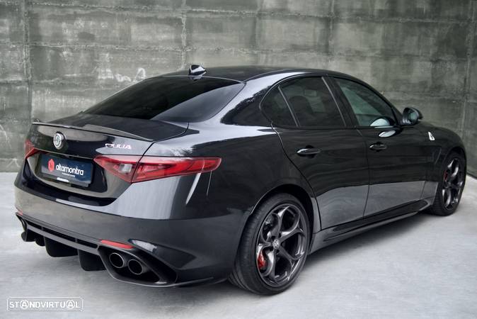 Alfa Romeo Giulia 2.9 Bi-Turbo Quadrifoglio - 7