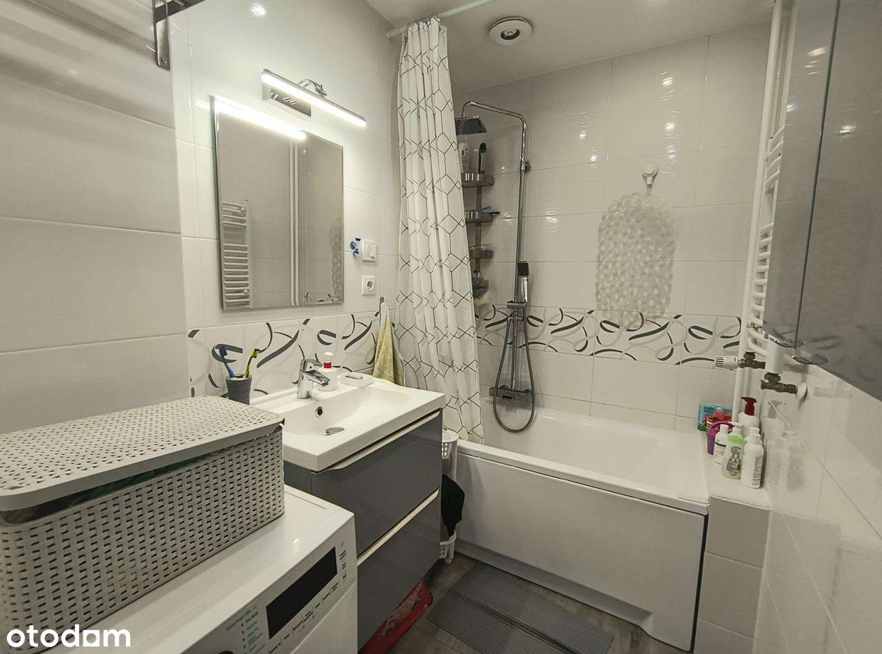 Funkcjonalne, duże mieszkanie z balkonem-7