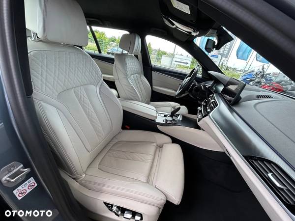 BMW Seria 5 520d mHEV sport - 11