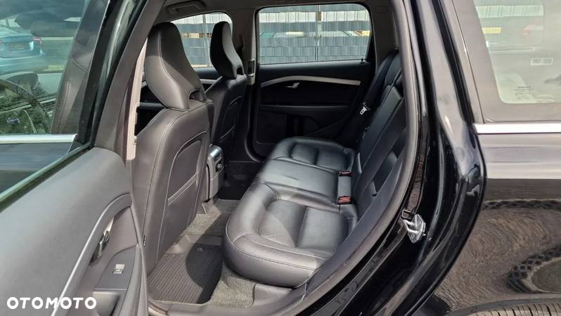 Volvo V70 D3 Geartronic Summum - 25