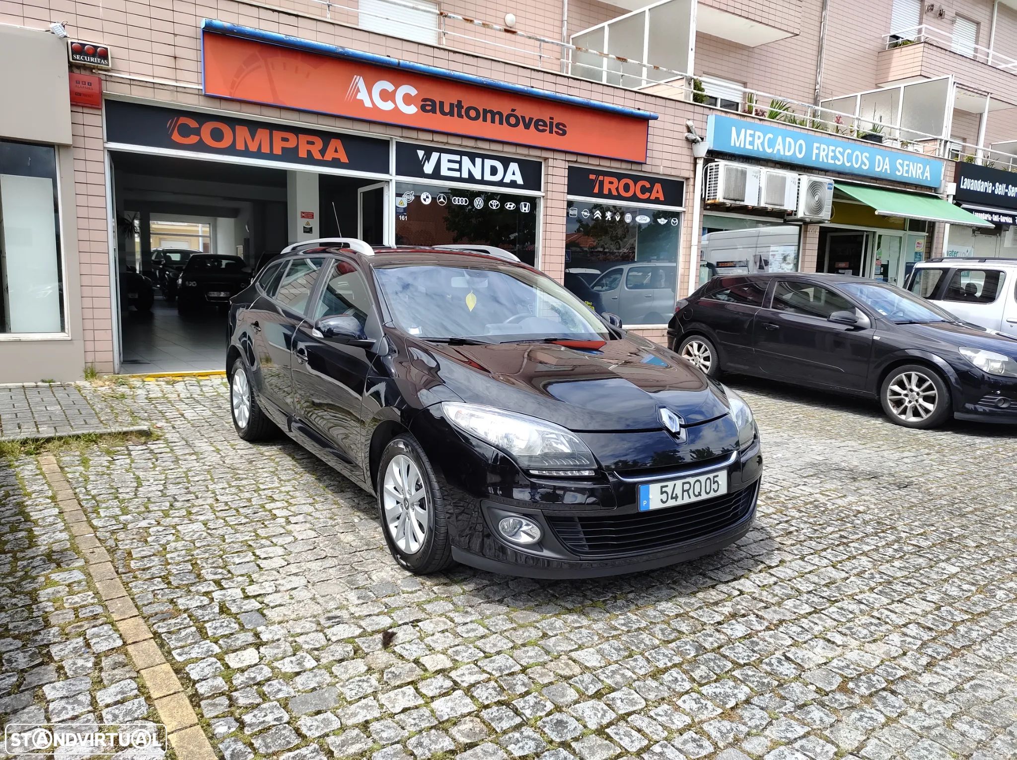 Renault Mégane Sport Tourer 1.5 dCi Dynamique S EDC - 1