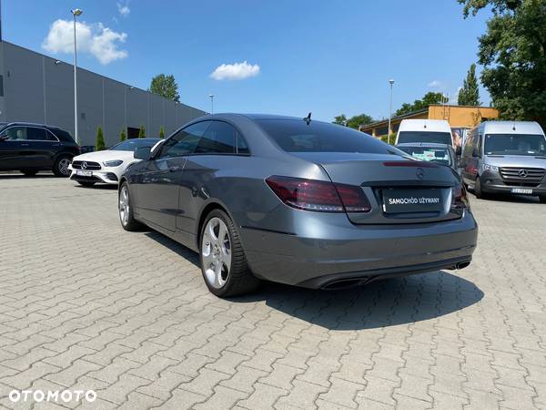 Mercedes-Benz Klasa E 200 Coupe 7G-TRONIC - 2