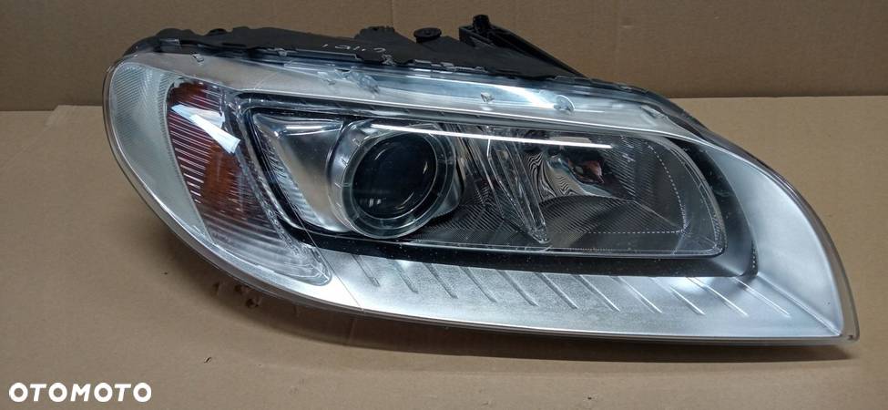 VOLVO XC70 V70 S80 XENON LAMPA PRAWA PRZÓD PRZEDNIA 31420014 - 1