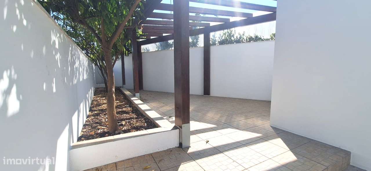 Moradia Unifamiliar T3 em Évora (Álamos e Senhora da Saúde) - Grande imagem: 5/26