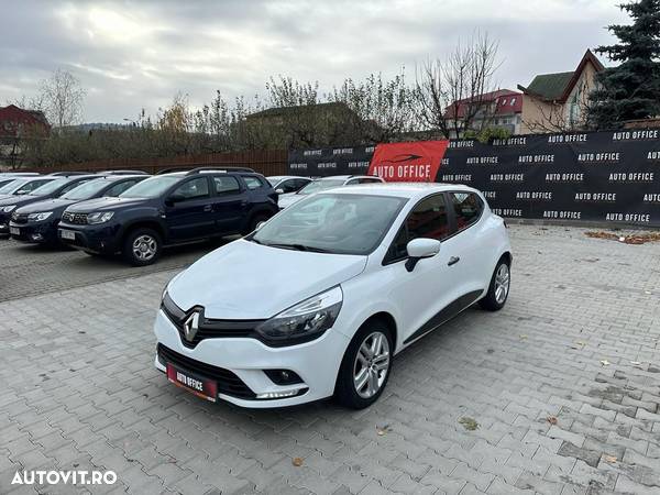 Renault Clio - 1