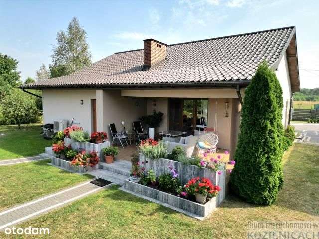 Nowoczesny dom z pięknym ogrodem.-15