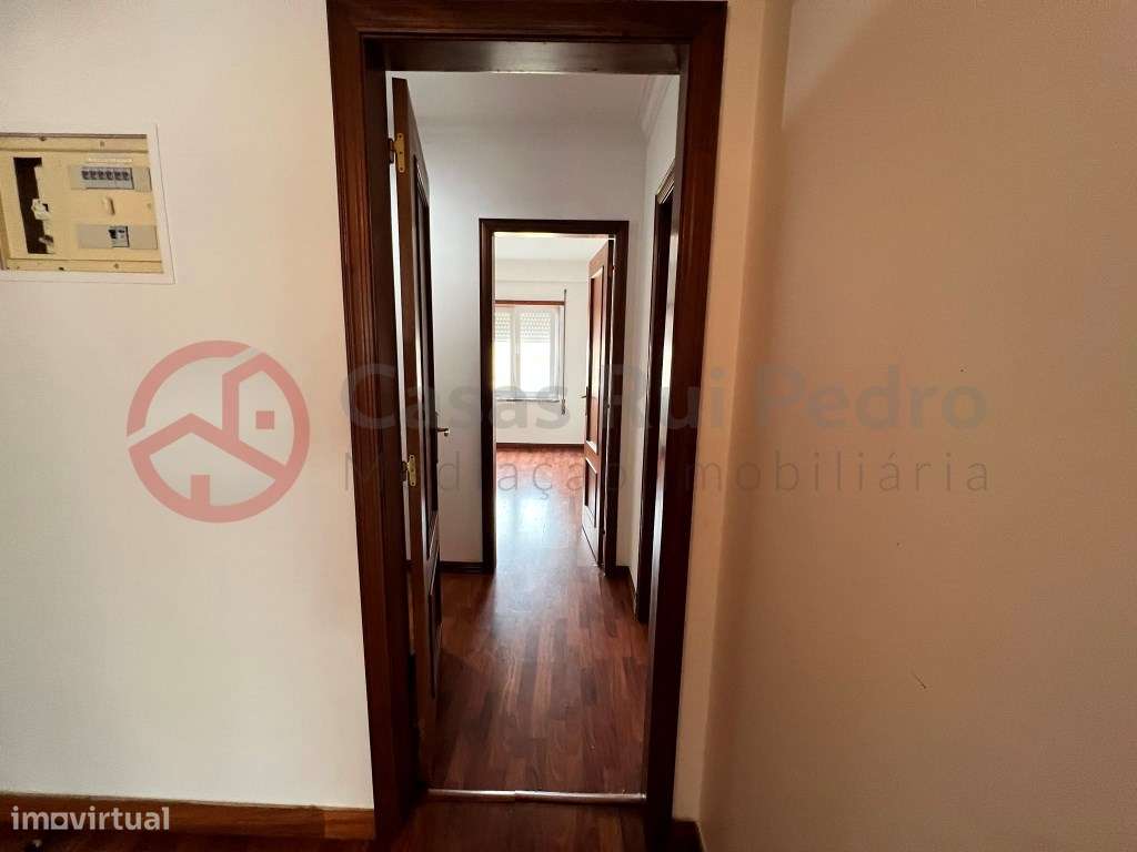 Apartamento T3 com garagem e arrecadação em Santa Marta do Pinhal, ...-23