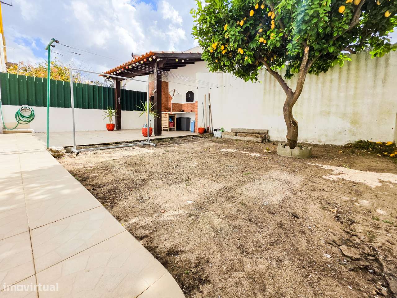 Andar de Moradia T3 com jardim na Quinta do Conde-7