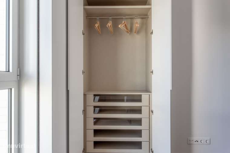 Apartamento T2 com garagem e vista cidade Campolide - Grande imagem: 5/24