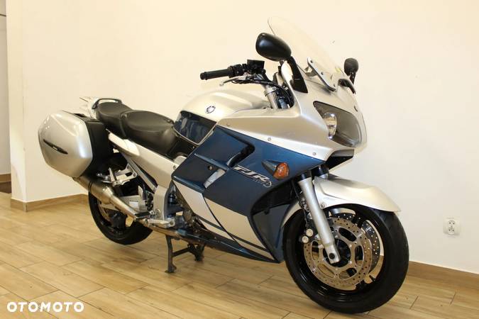 Yamaha FJR - 2