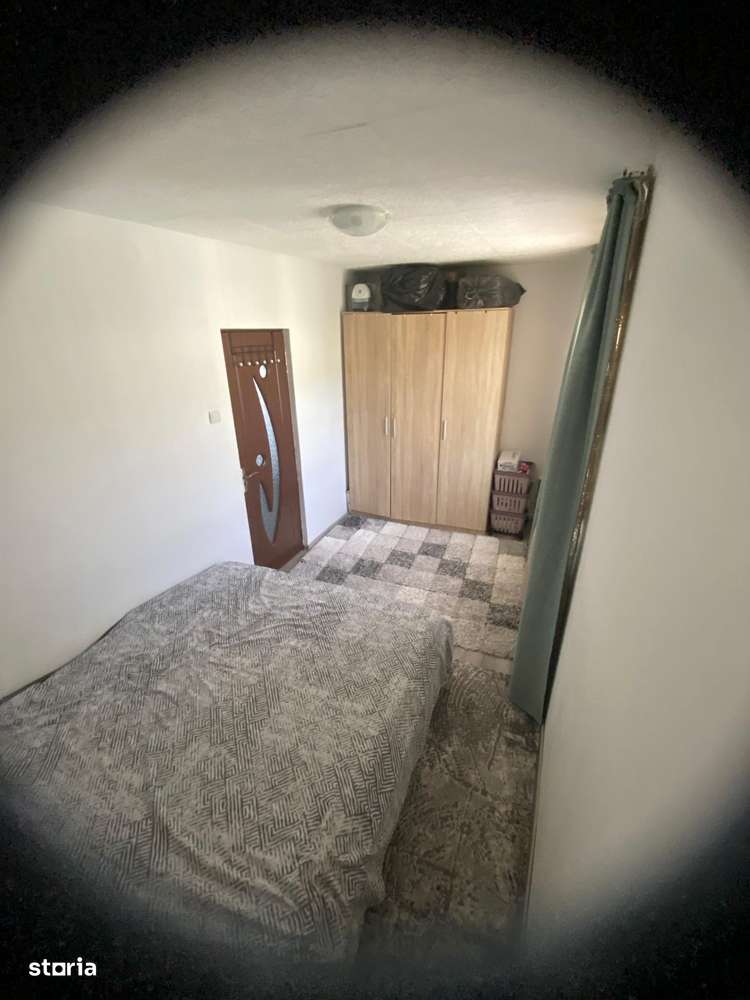 ENESCU , apartament cu 3 camere ,etaj 4 -acoperis! - Imagine principală: 5/10