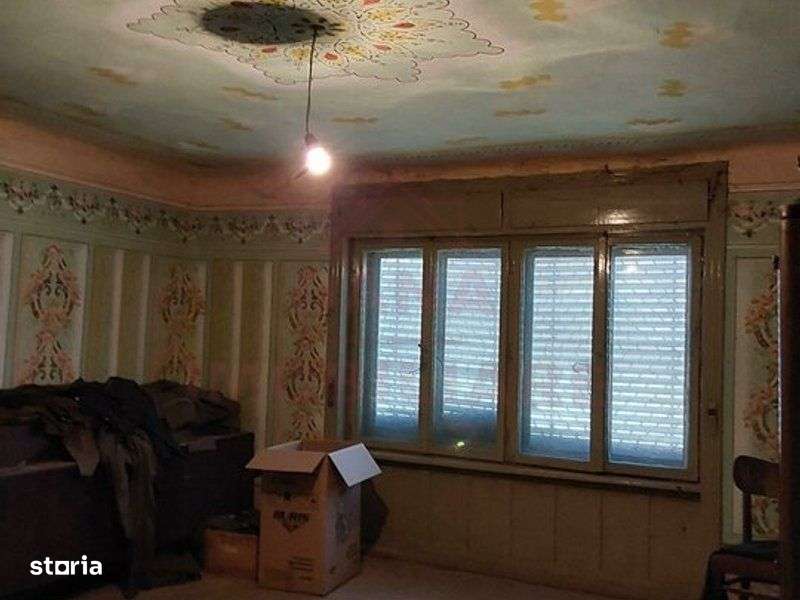 CASĂ IABLANIȚA,JUD. CARAȘ-SEVERIN - Imagine principală: 3/12