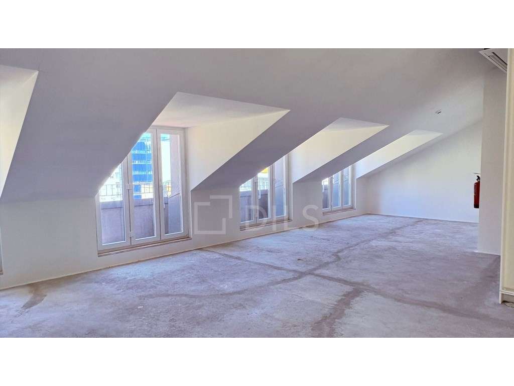 Escritório para arrendar nas Avenidas Novas - Republica 17 - Grande imagem: 4/16