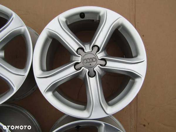 4x Felgi 17 Audi A3 A4 B8 A6 C6 C7 A8 Q3 Q5 TT / 7,5j 5x112 ET45 8K0 - 6