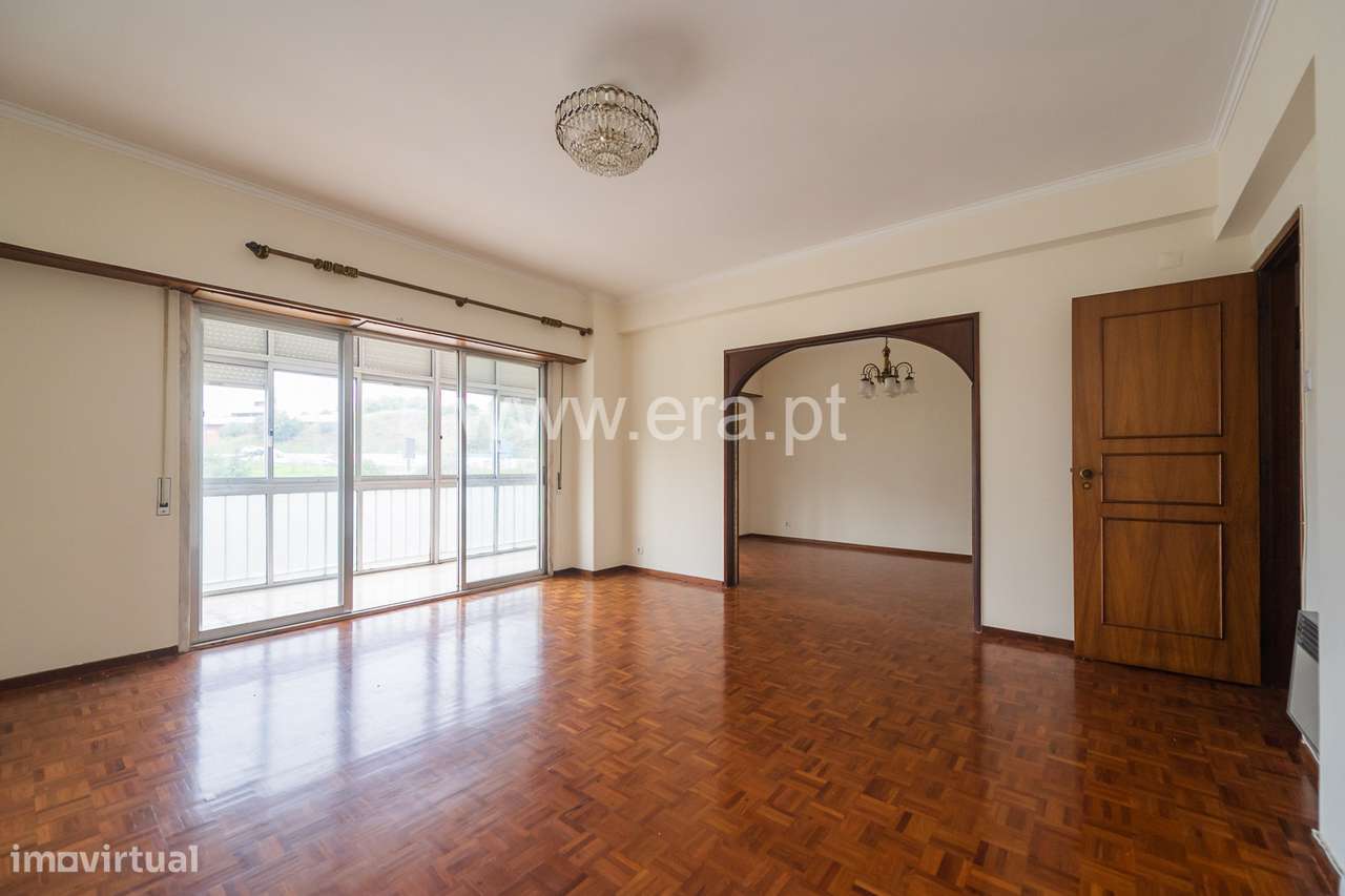 Apartamento T6 - Benfica-7