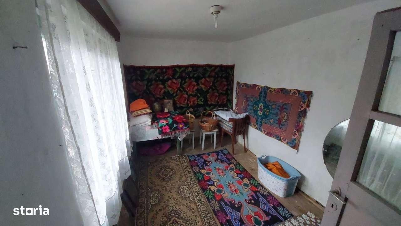 Casa modesta cu teren generos, zona Magura,-10
