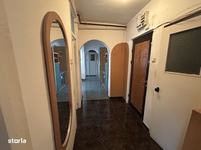 Vand apart.4 cam.st.117 mp,situat in Aradul-Nou,et.1/4,cu termoteca-12