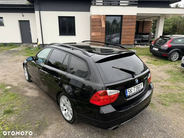 BMW Seria 3 320i - 12