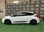 Ford Focus 2.0i ST - 50