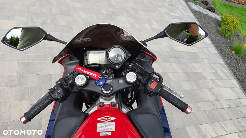 Honda CBR - 3