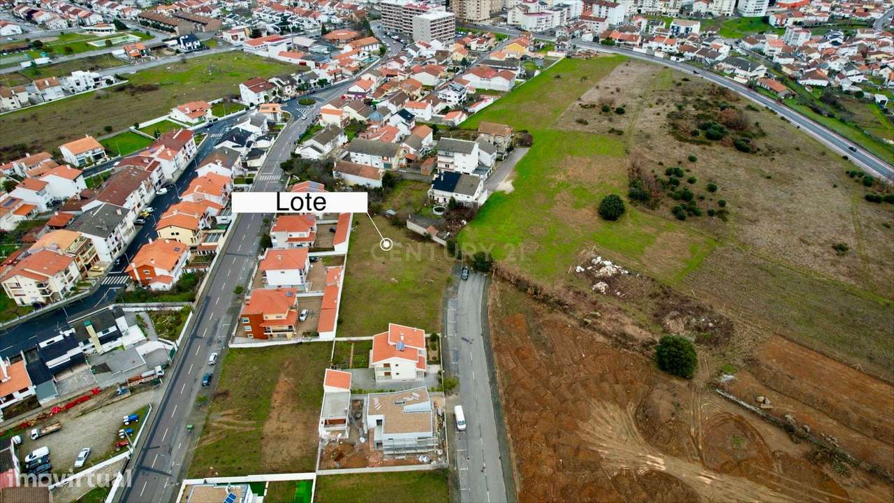 Terreno para Construção de Moradia Isolada – 1294 m² próximo do Centro - Grande imagem: 3/10