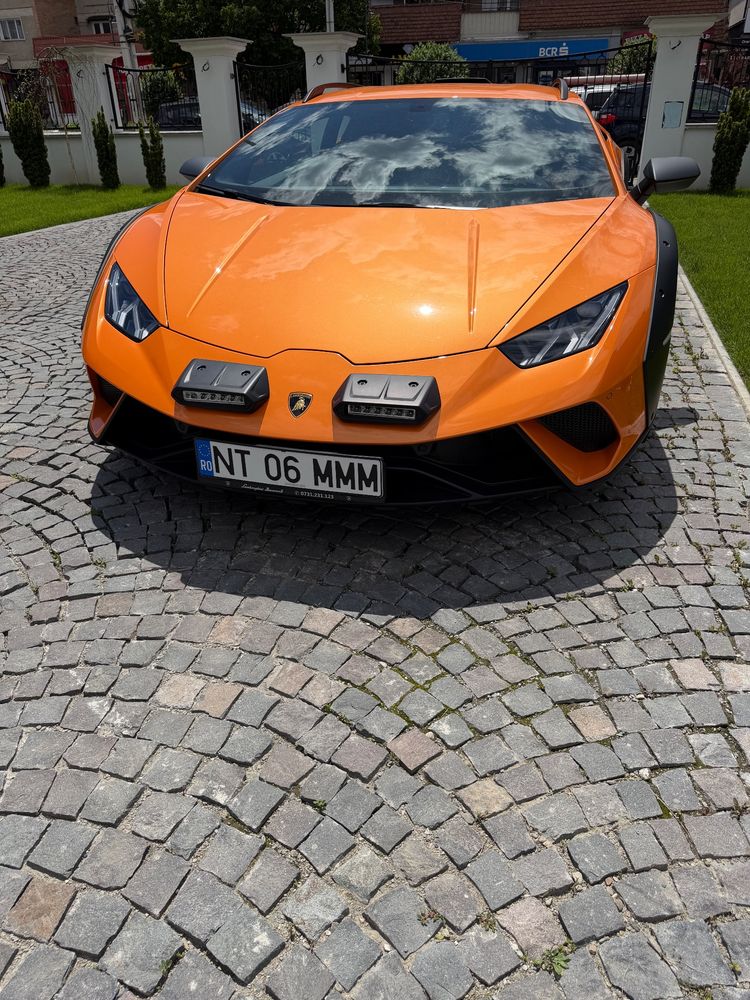 Lamborghini Huracan 2024