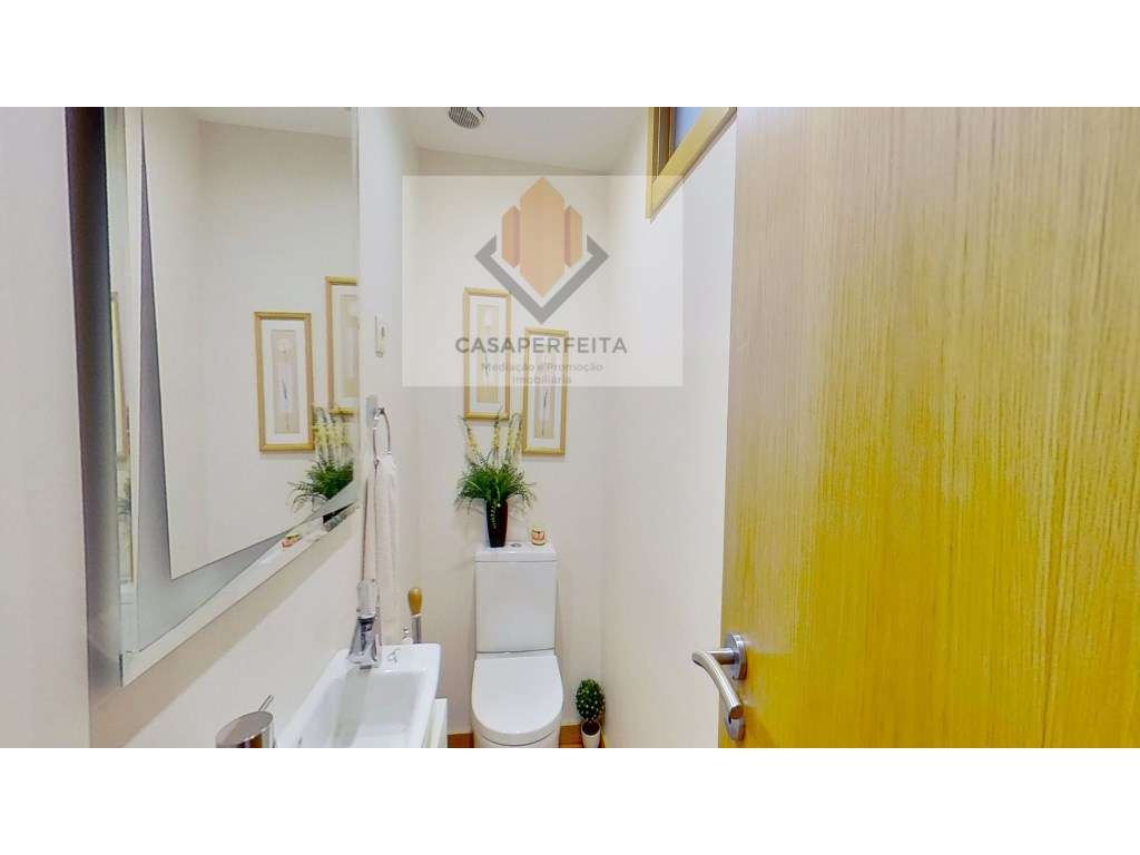 Moradia T3 + Escritório com Espaço Exterior - Mafamude - Junto a Sa...-16