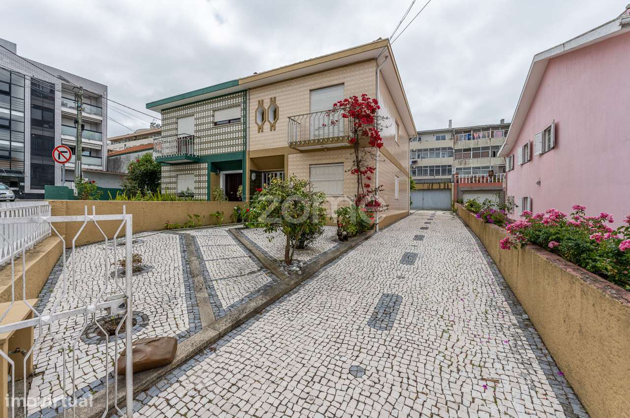 Moradia T3, com Terraço e Garagem Fechada, em São Mamede de Infesta - Grande imagem: 4/33