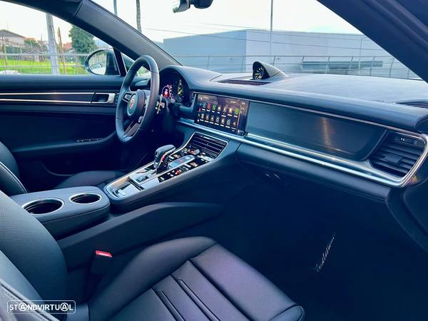 Porsche Panamera 4 E-Hybrid Platinum Edition com PDLS - 13