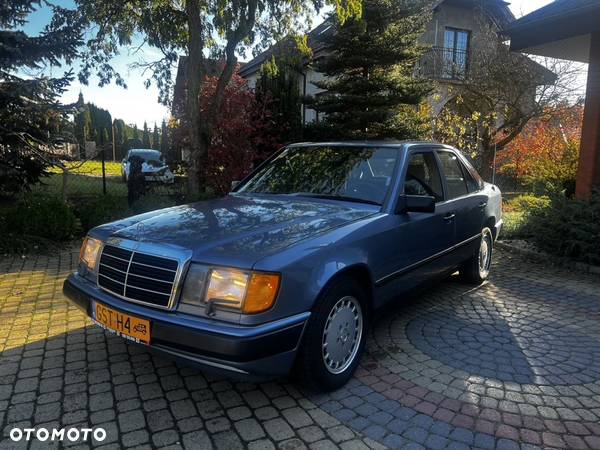 Mercedes-Benz W124 (1984-1993) - 1